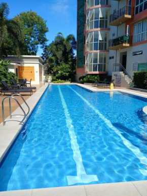 ELDENZ Home 2BR Condo fully furnished with Free Wi-fi, Netflix & amenities